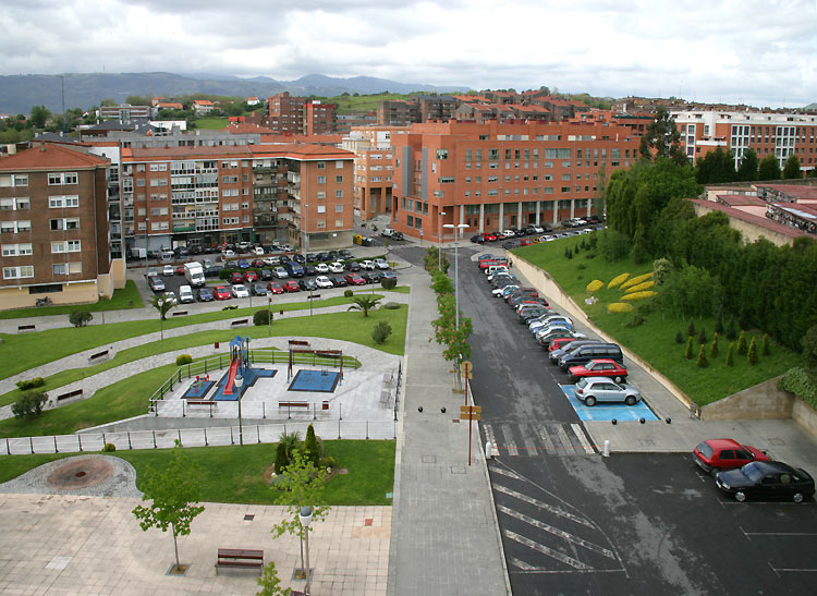 Drohnenaufnahmen als perfekte Ergänzung zur klassischen Architekturfotografie.