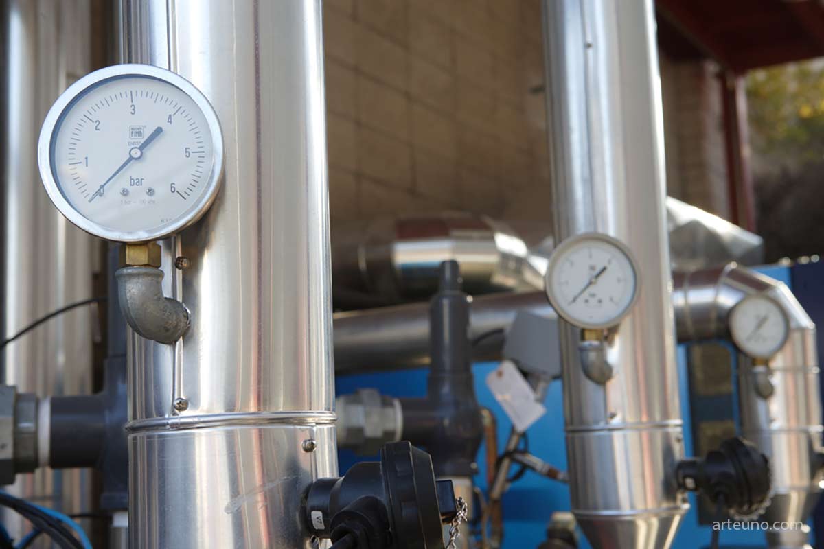 Primer plano del fotógrafo industrial